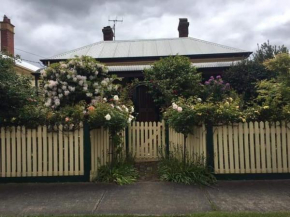 Jacaranda Cottage